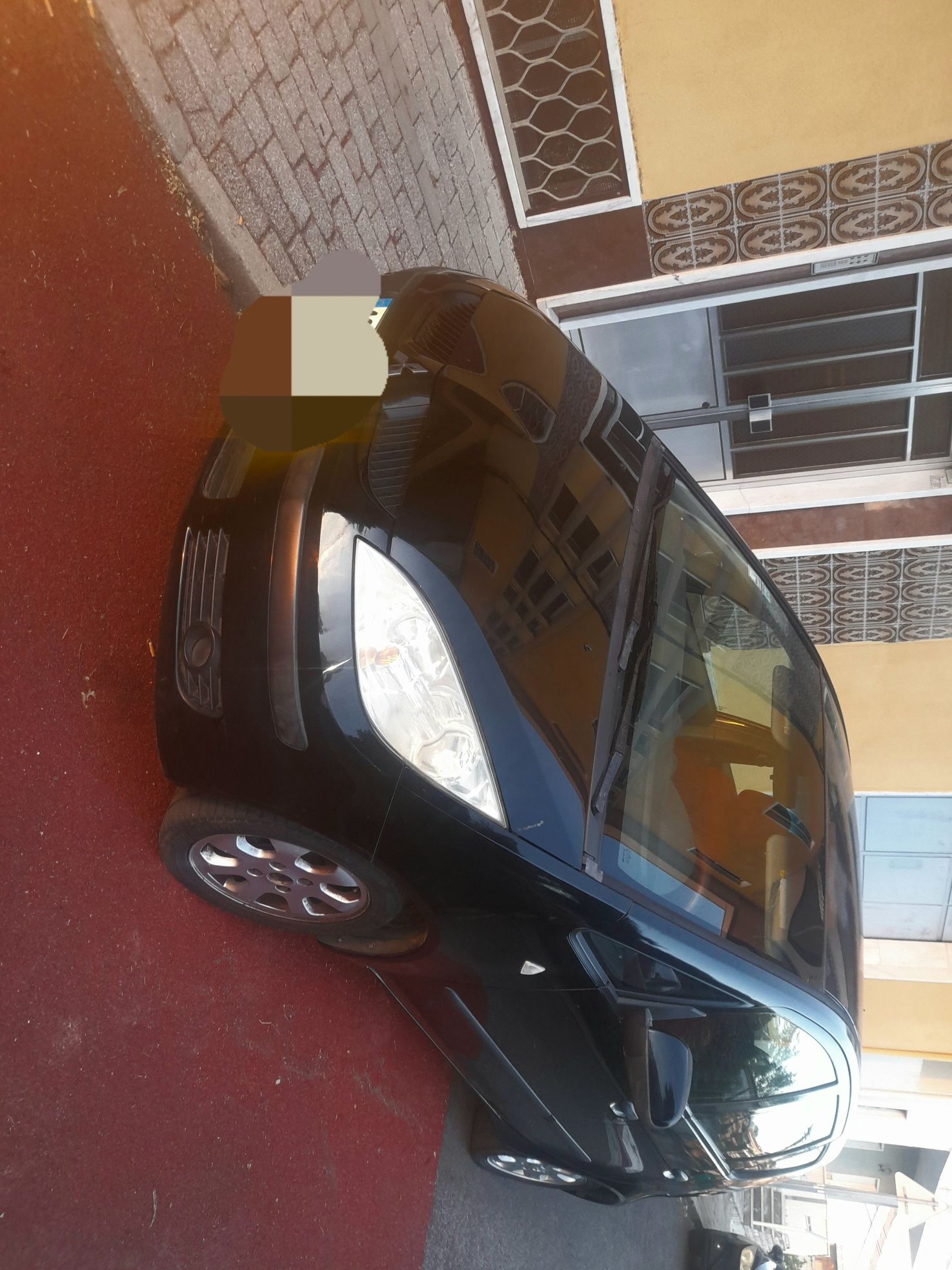 .Mitsubishi Colt 1.1.  2004a