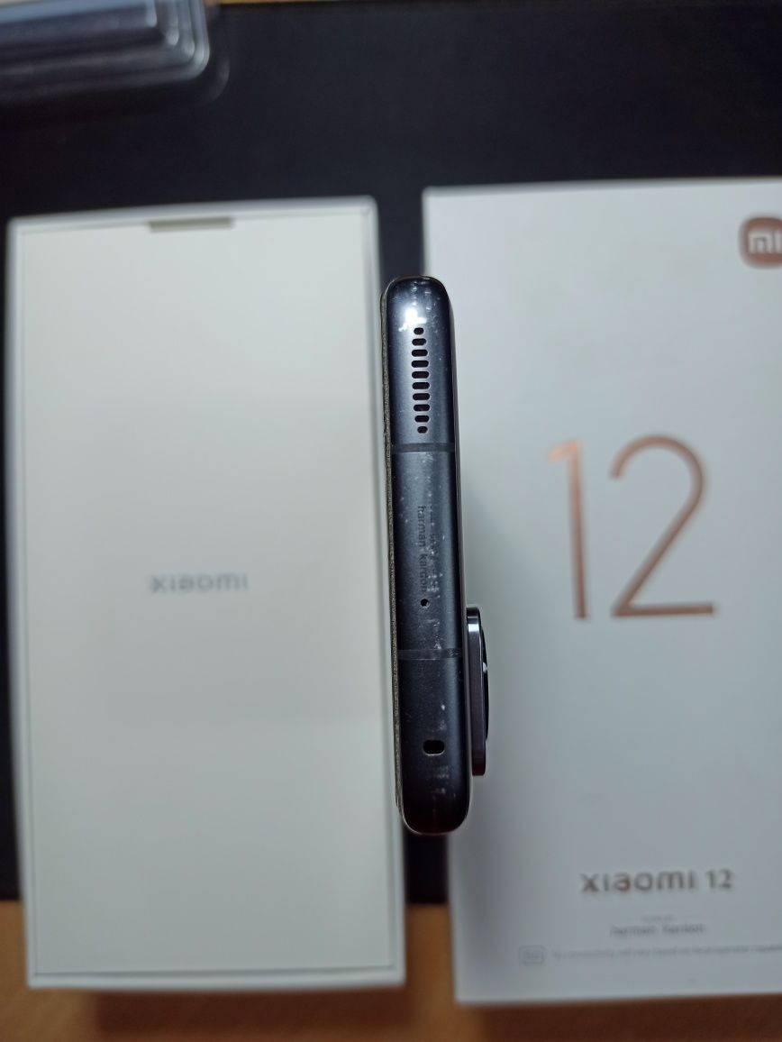 Продам флагман Xiaomi 12 6/128