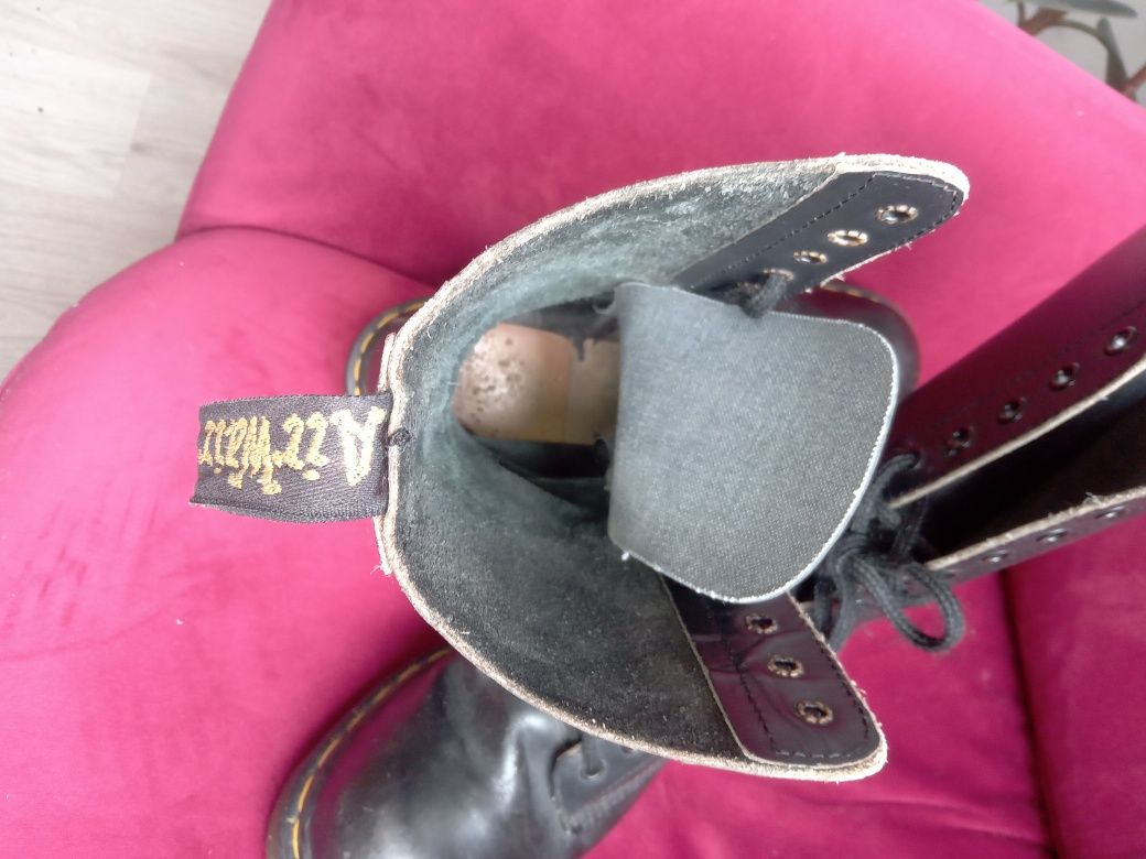 Wysokie glany Dr. Martens 14 dziurek rozmiar 39