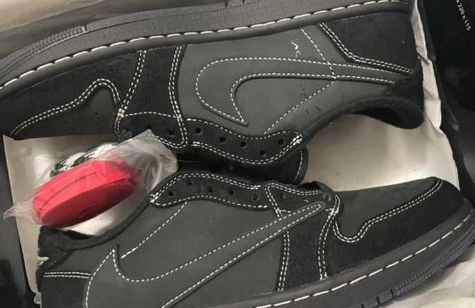 Jordan 1 Retro Low OG SP Travis Scott Black Phantom R.42