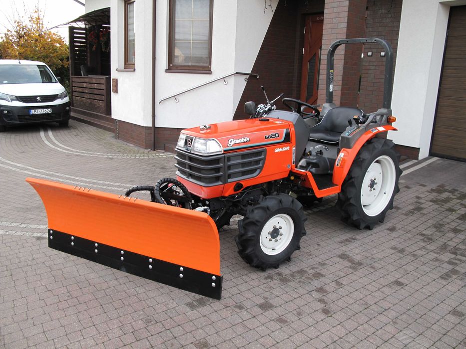 Mini Traktorek Kubota GB20 4X4 20KM Wspomaganie Mały Ogrodniczy