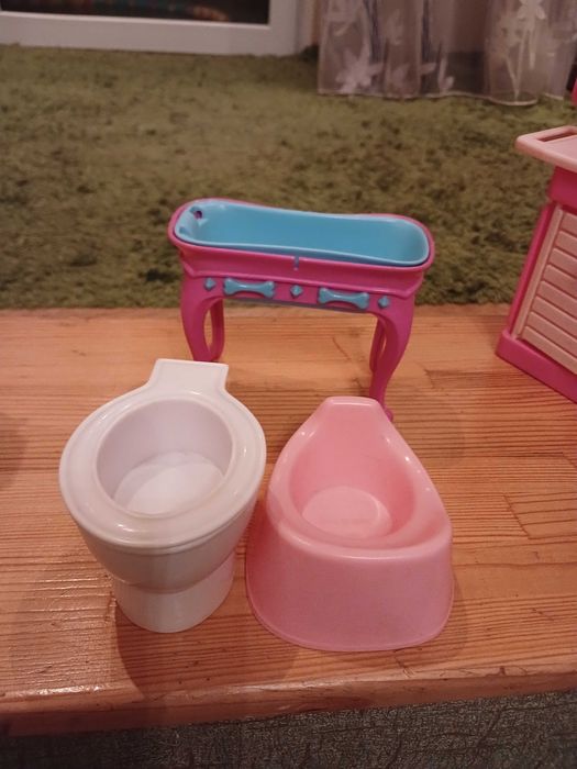 Меблі для Барбі-ванна кімната