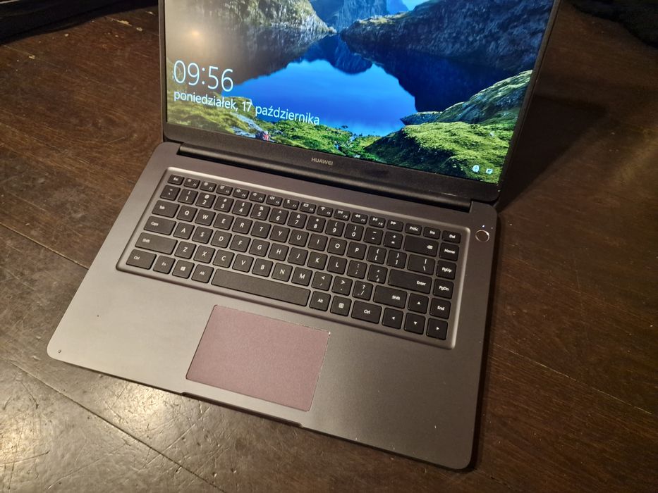 Laptop Huawei Matebook D15 geforce mx150 Intel i5 ssd