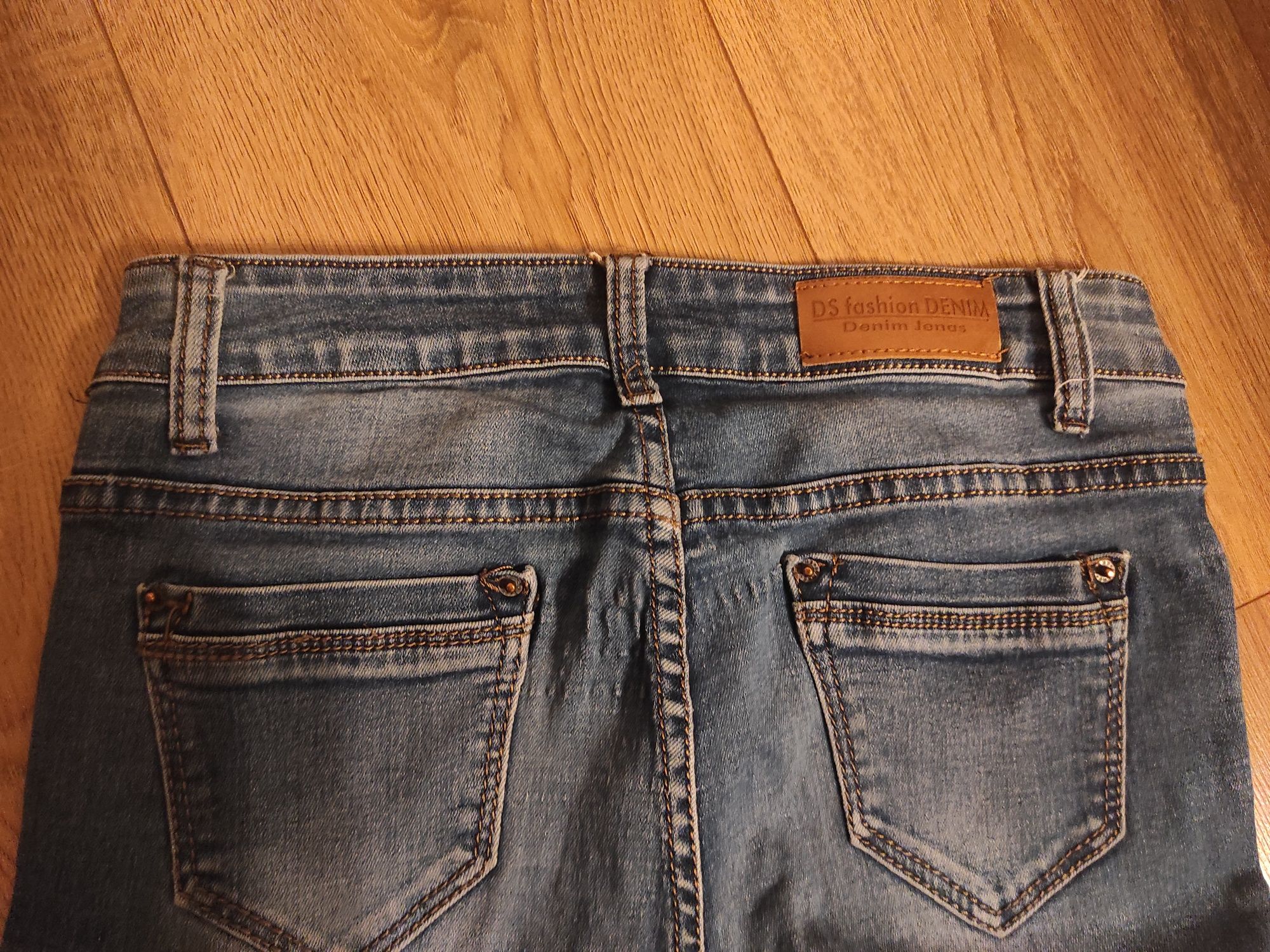 Spodnie jeans 36/38
