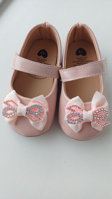 Сукня для дівчинки святкова