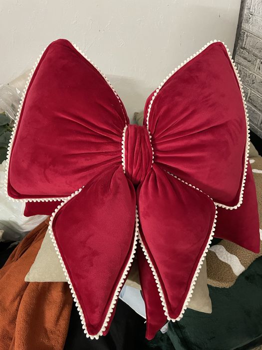 Новорічна подушка бант