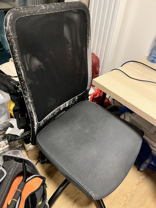 Krzeslo obrotowe oddam za darmo