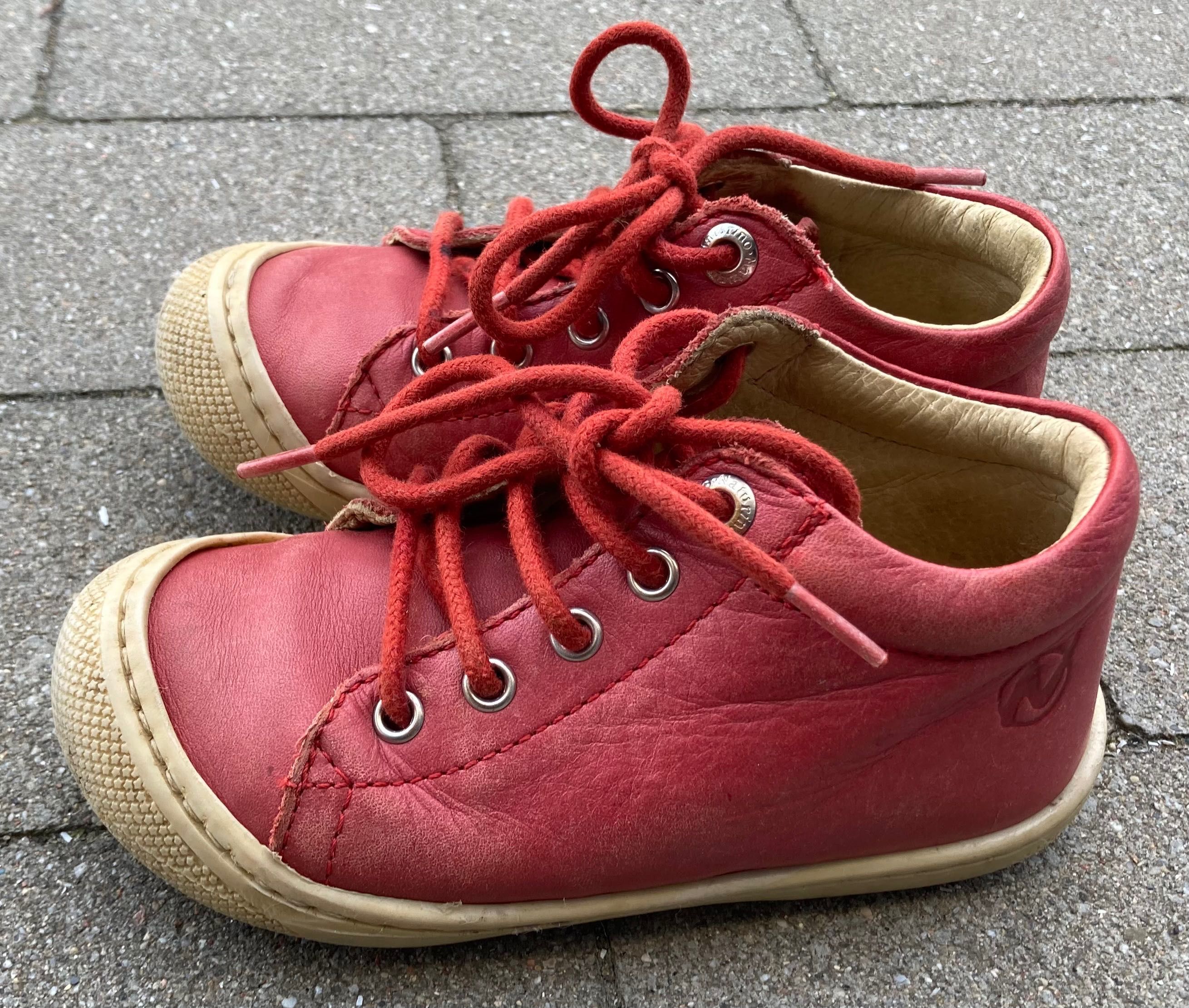 Buty unisex skórzane Naturino (23), Kornecki (24) oraz Minnie (23)