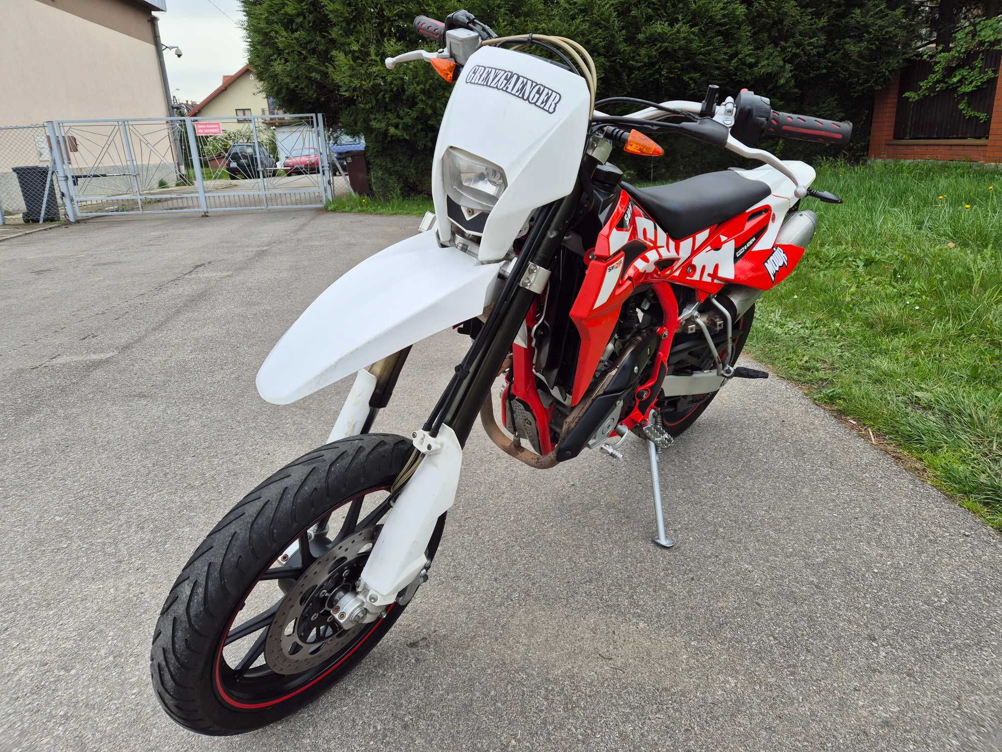 SWM SM 125 R 2016r Supermoto Mały przebieg !!! rs sx tuono DowózTarnów