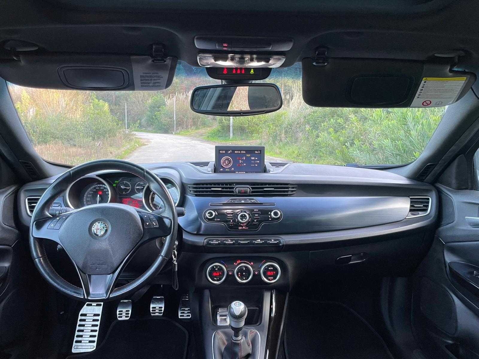 Alfa Romeo Giulietta QV 1750TBi 235cv