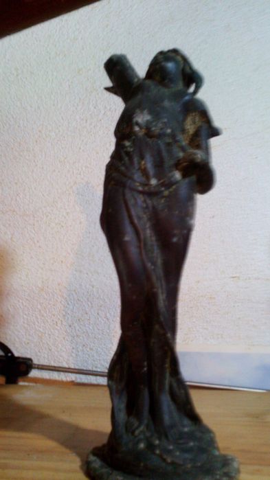 Estatua de Venus em bronze