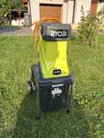 Rozdrabniacz do galezi ryobi 2500w