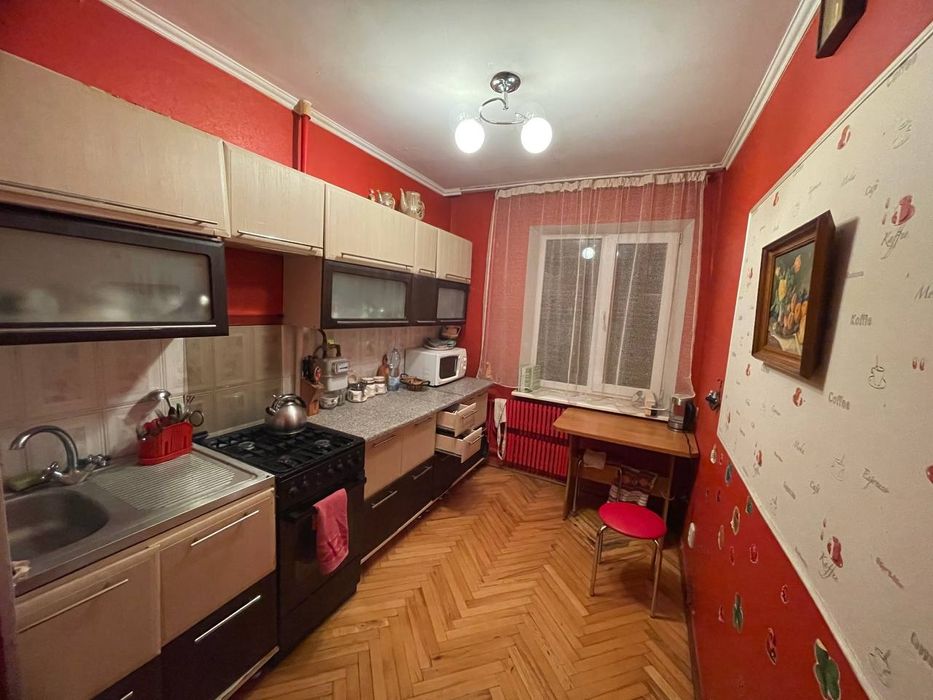 Продаж 3 кім квартири на Симоненка