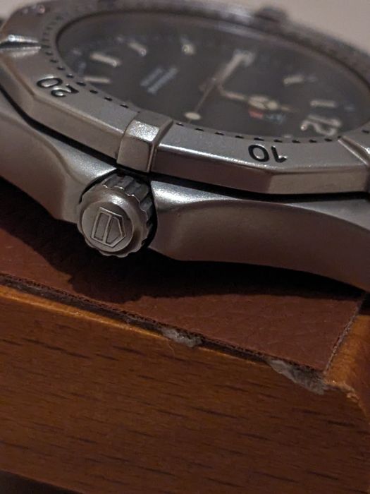 TAG Heuer WK1110 – Relógio Masculino de Luxo | Professional 200M