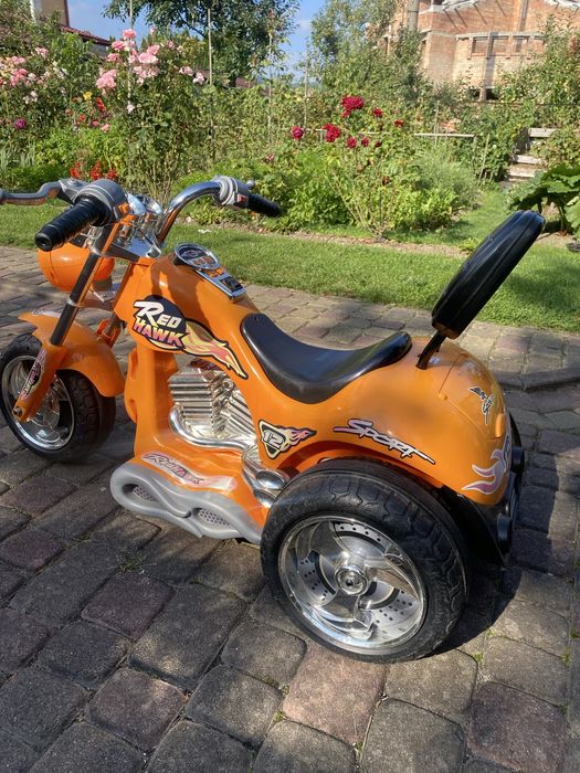 Мотоцикл трьохколісний дитячий