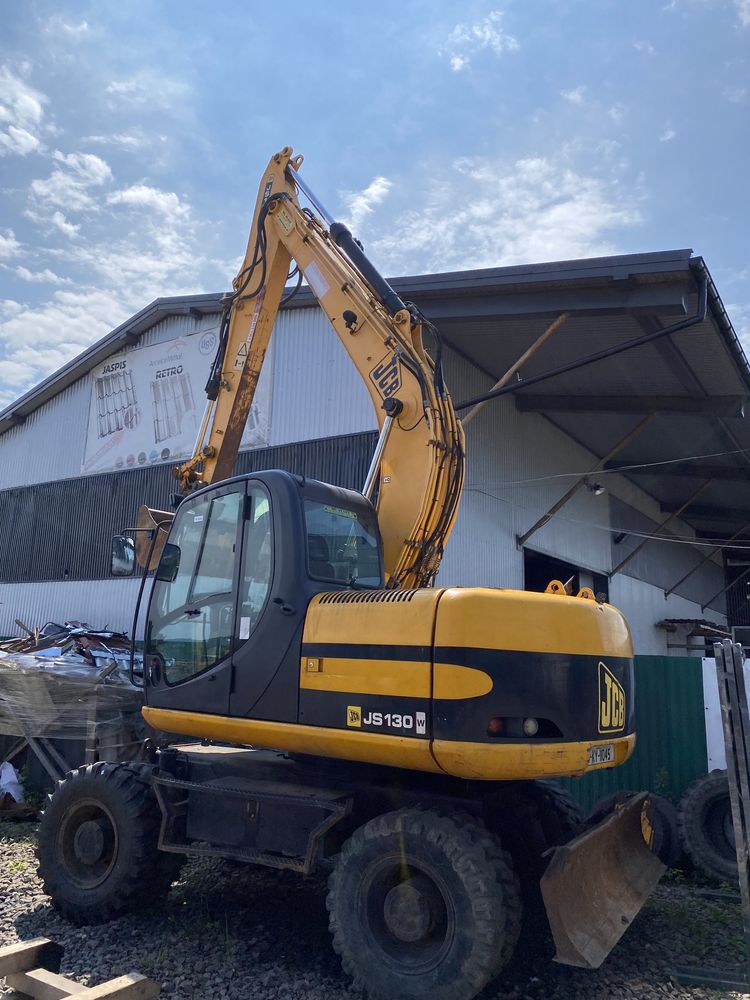 Екскаватор JCB JS 130 2009 рік.