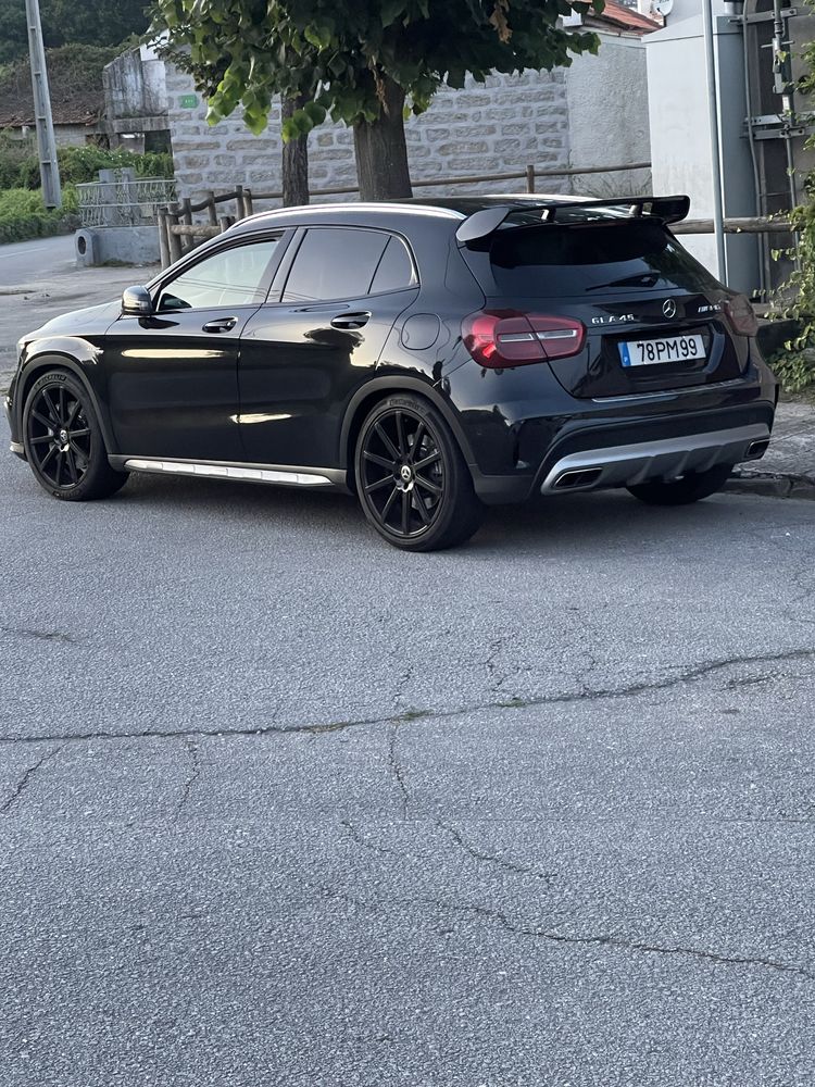 Mercedes GLA45 AMG