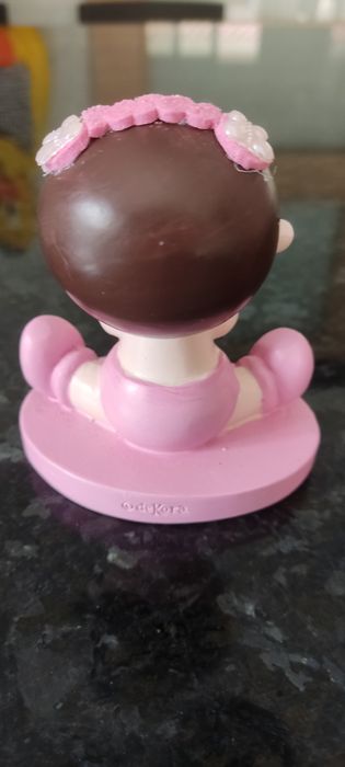 Boneca cerâmica para topo de bolo