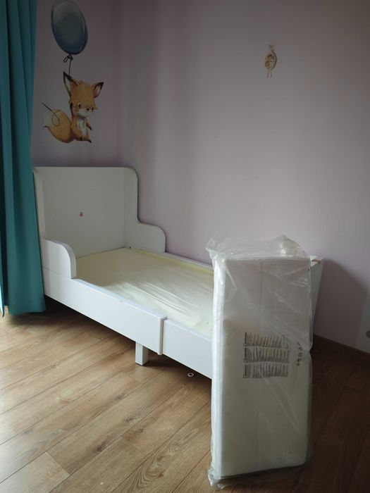 Łóżko dziecięce rosnące Ikea wraz z materacem