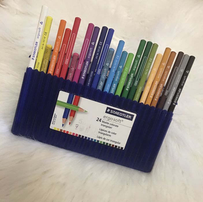 24 Lapis de Cor Triangular da Staedtler