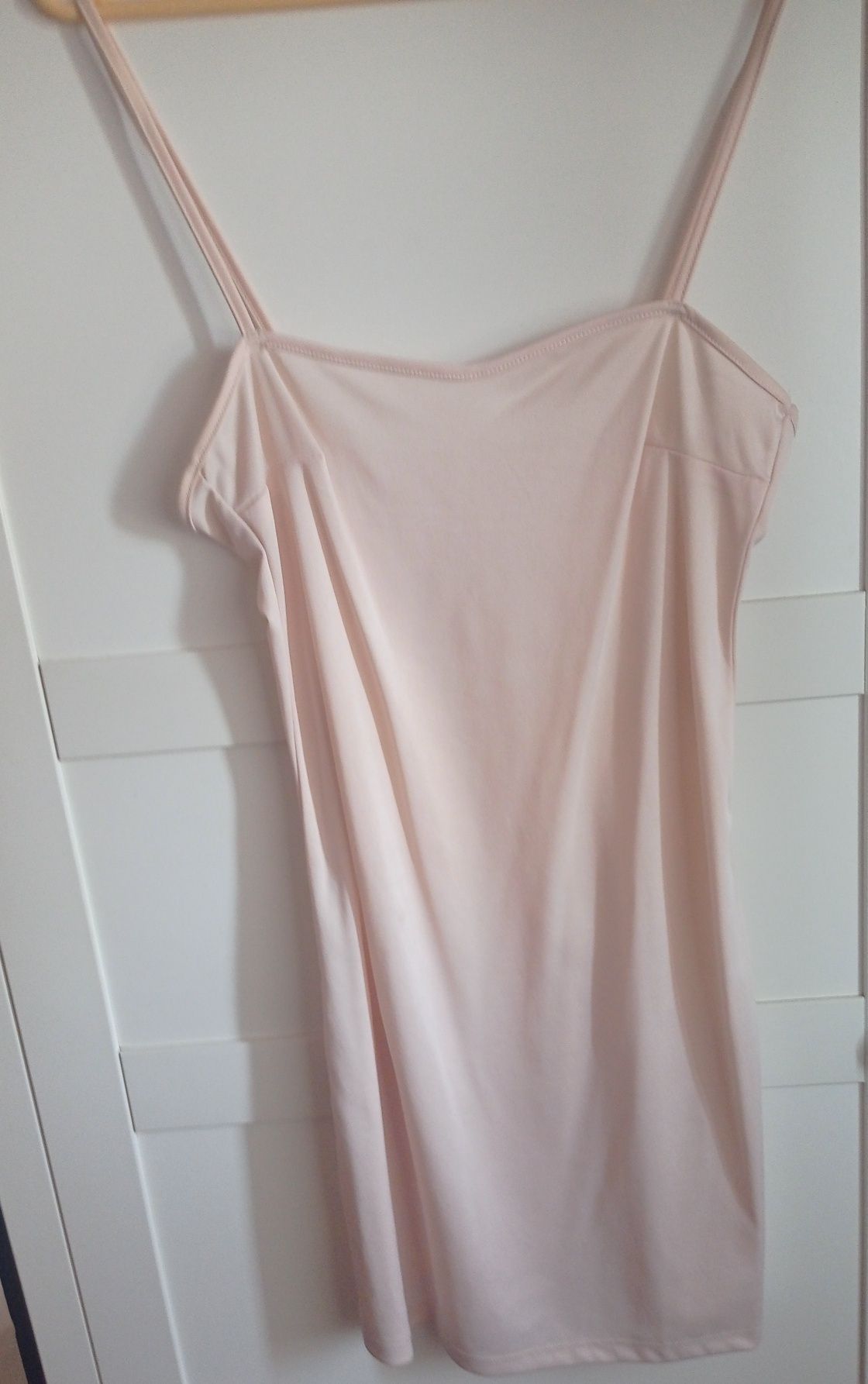 Vestido renda verde, marca Zara