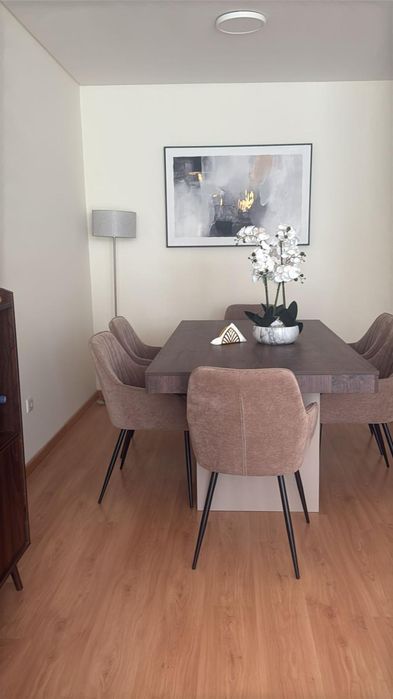 Mesa 6 cadeira nova tem 3 mes uso, garantirá, TV funcionando perfeitam