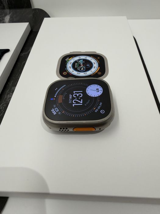 Apple Watch Ultra Titanium Case 49mm Midnight ocean band