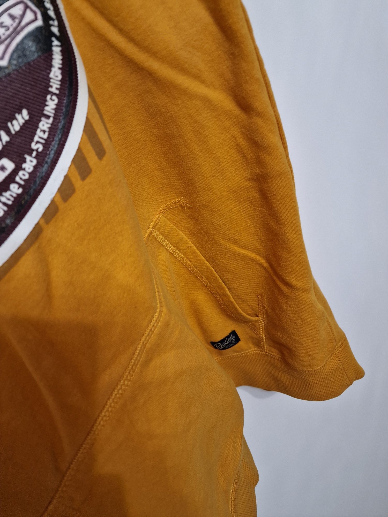 Bluza z kapturem musztardowa S 36