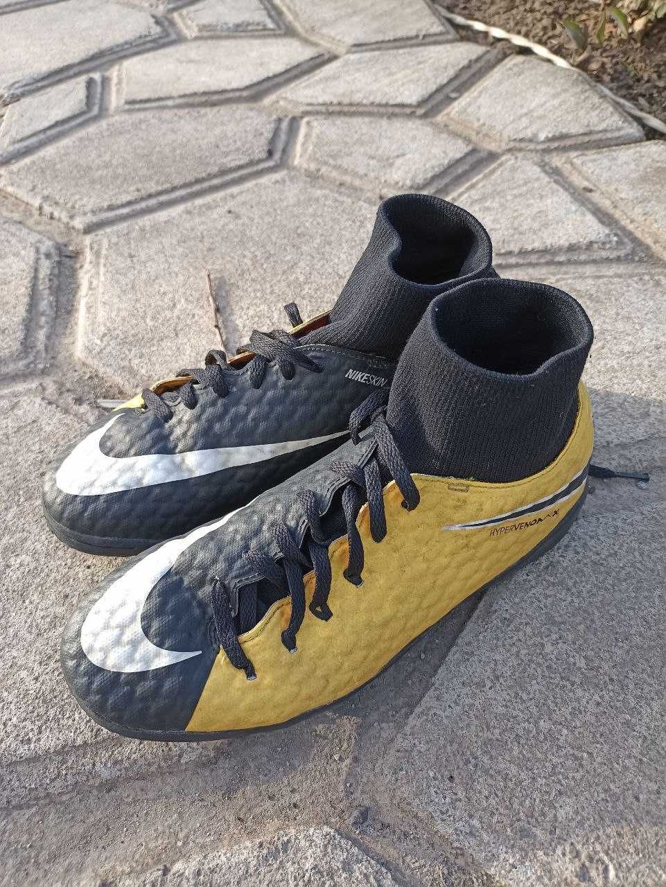 Оригинальные Футзалки Nike Hypervenom Phelon III DF IC