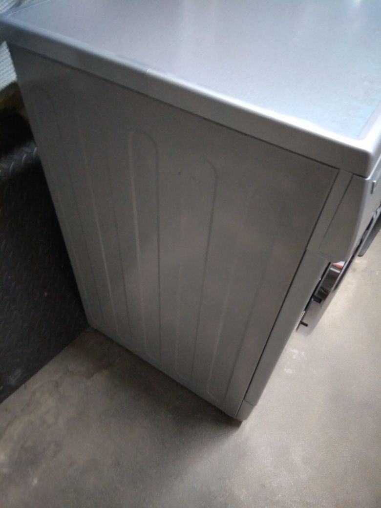Máquina de lavar e secar roupa LG 7/3,5kg  WD-12336ADK