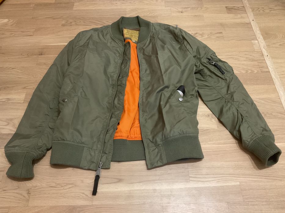 Бомбер alpha industries