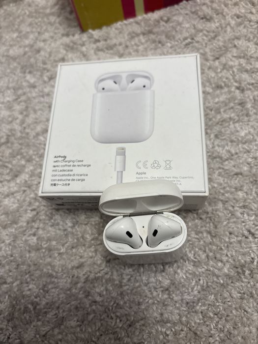 Sluchawki Airpods 2