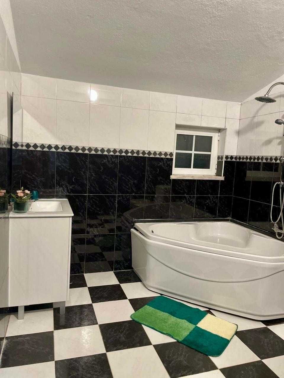 Quarto suites casal para aluguer em Jardins de Queluz
