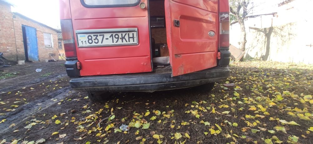 Продам FORD FIESTA 1.8 Дизель