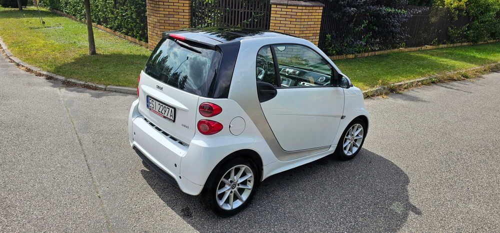 Smart ForTwo MHD Automat Klima Szyberdach Alu Navi Bluetooth 2 kluczyk