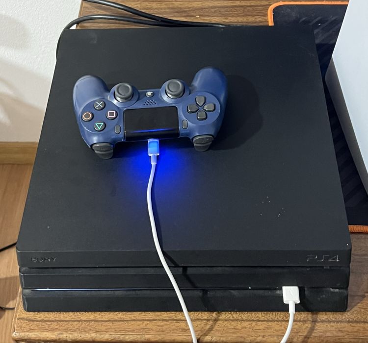 Ps4 Pro + Comando