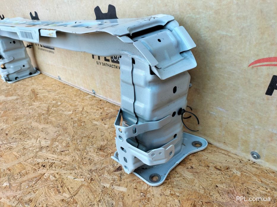 Ford Transit Connect MK2 13- Усилитель переднего бампера KV6B-V10922BC