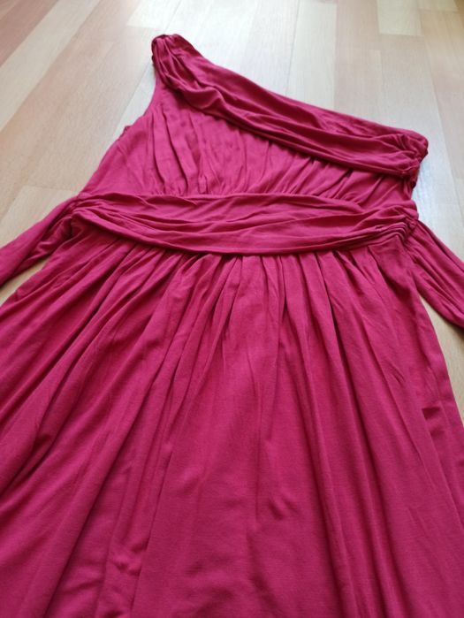 Sukienka letnia na jedno ramię Malinowa uniw.