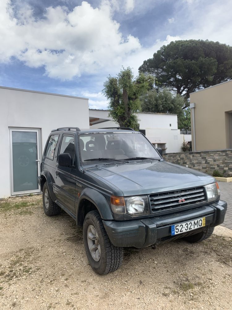 Mitsubishi Pajero GLS