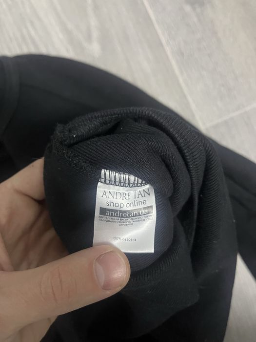 Дизайнерська кофта від Andre Tan