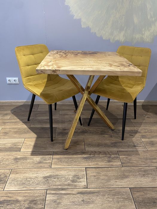 Продам один стіл