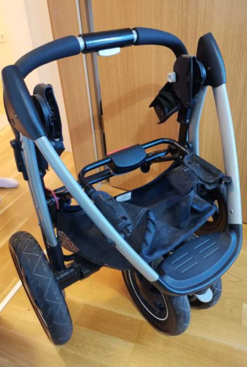 Фирменная коляска Maxi Cosi 3в1, автокресло, зимний и весенний конверт