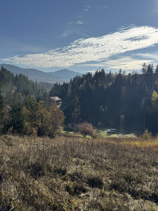 Ділянка Карпати,Микуличин.Земля в горах з газом