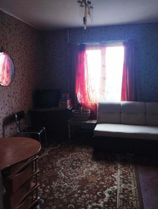 Продам 2-кімнатну квартиру в Баришівці  по вулиці Софійській 22
