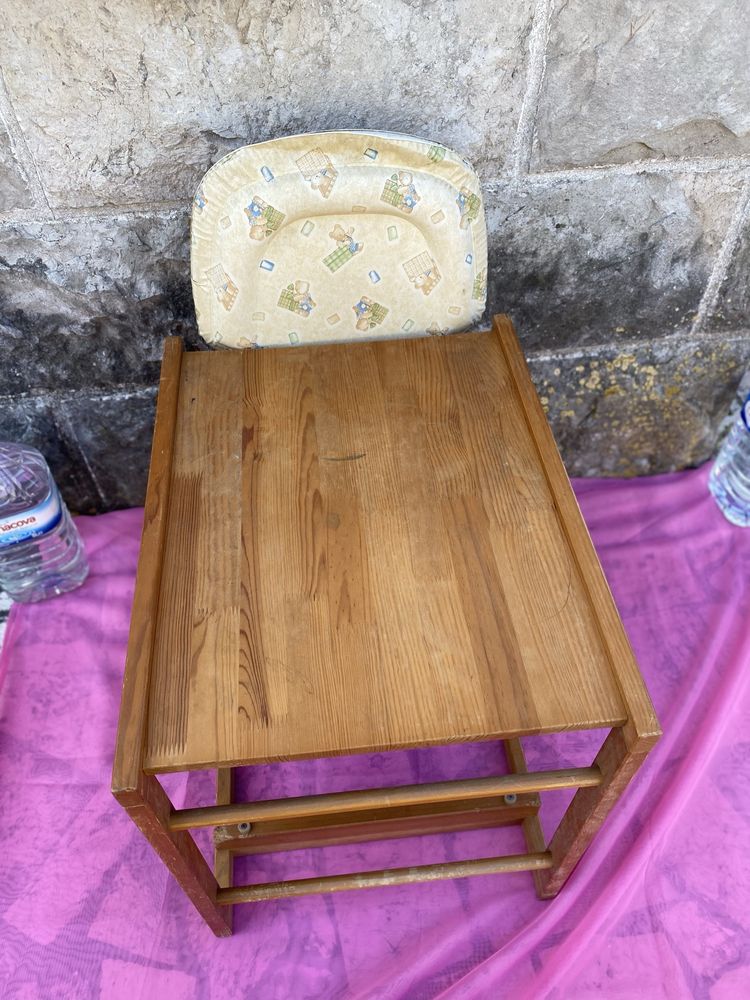 Cadeira e mesa da papa em madeira,anos 80