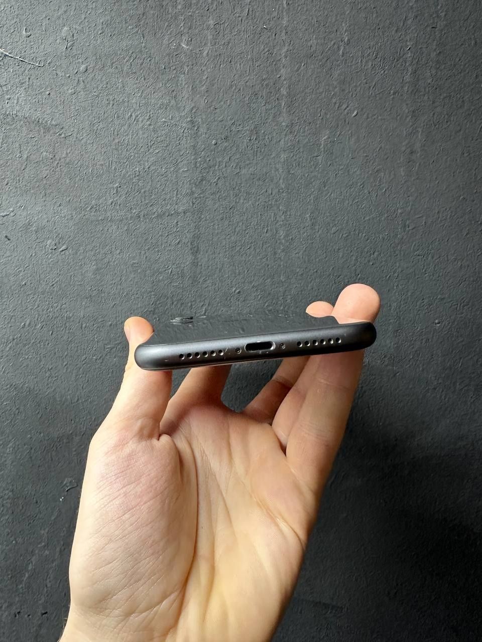Apple iPhone 11 64gb neverlock space gray black айклауд чистый