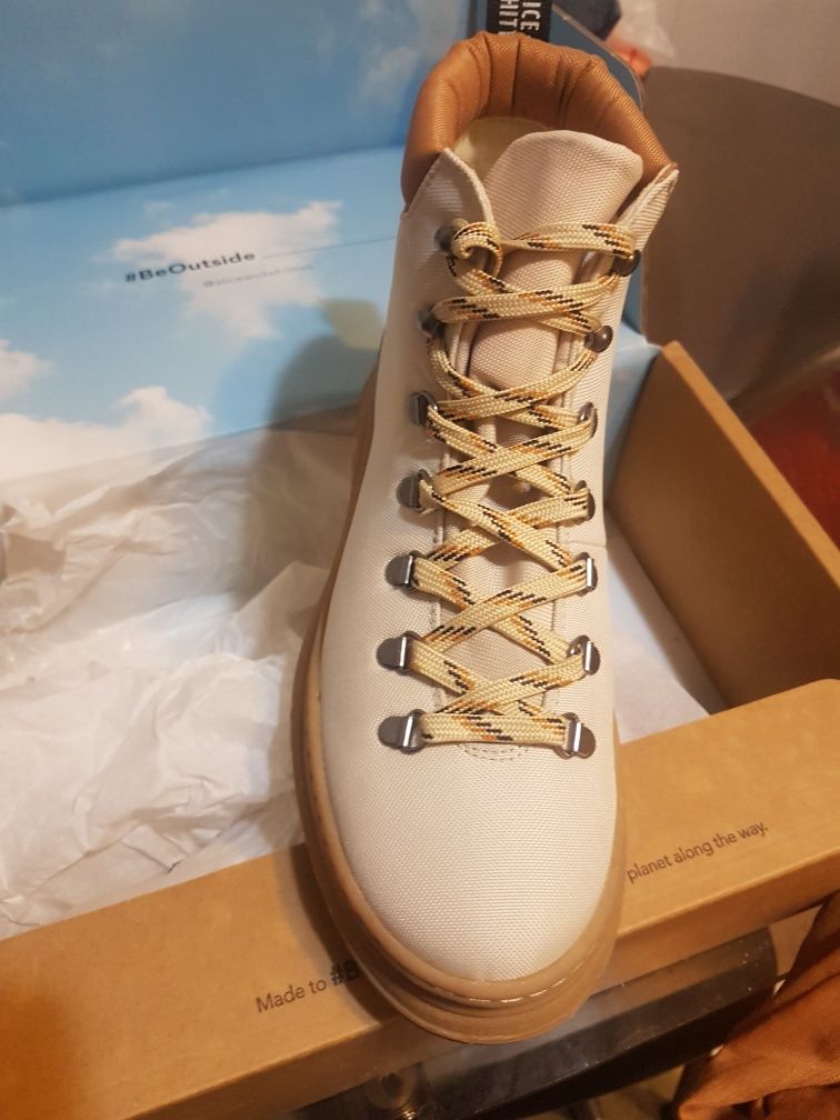 Botas  novas n.41
