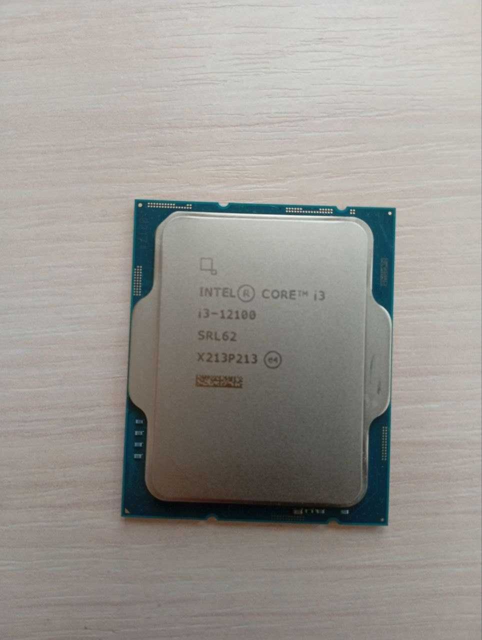 Процессор Intel Core i3-12100