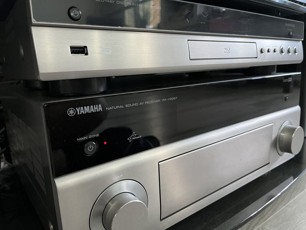 Zestaw amplituner Yamaha RX-V2067 i BD-A1020