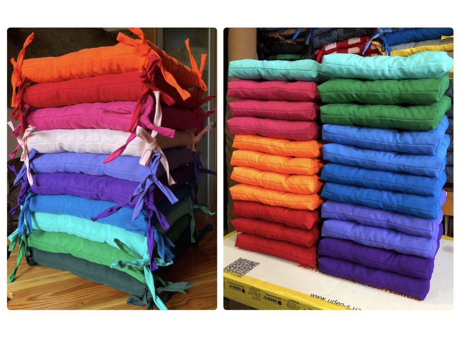 Подушки для крісел, на табурети, на стільці, в школу, садочок.